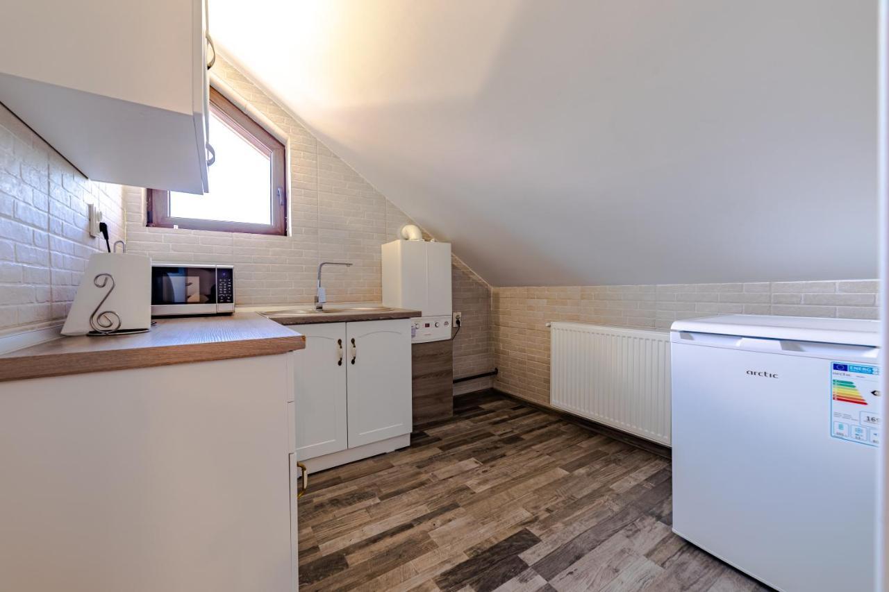 Yael Luxury Apartments 2 Буштени Экстерьер фото