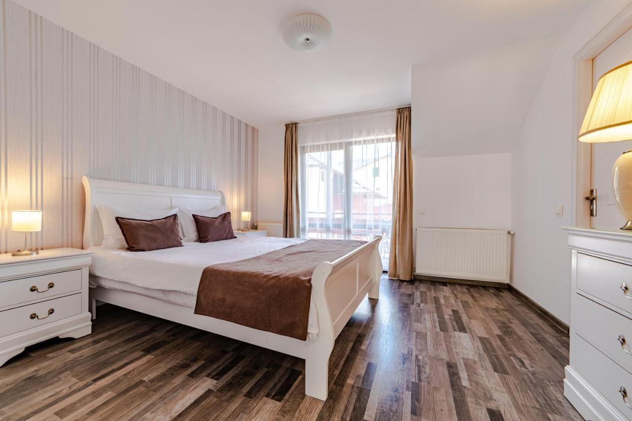 Yael Luxury Apartments 2 Буштени Экстерьер фото